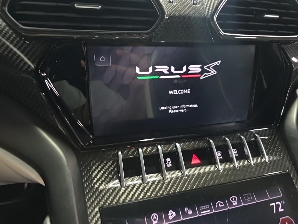 2024 Lamborghini Urus S AWD