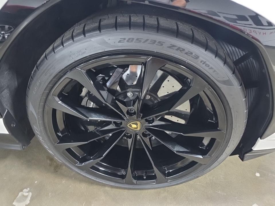 2024 Lamborghini Urus S AWD