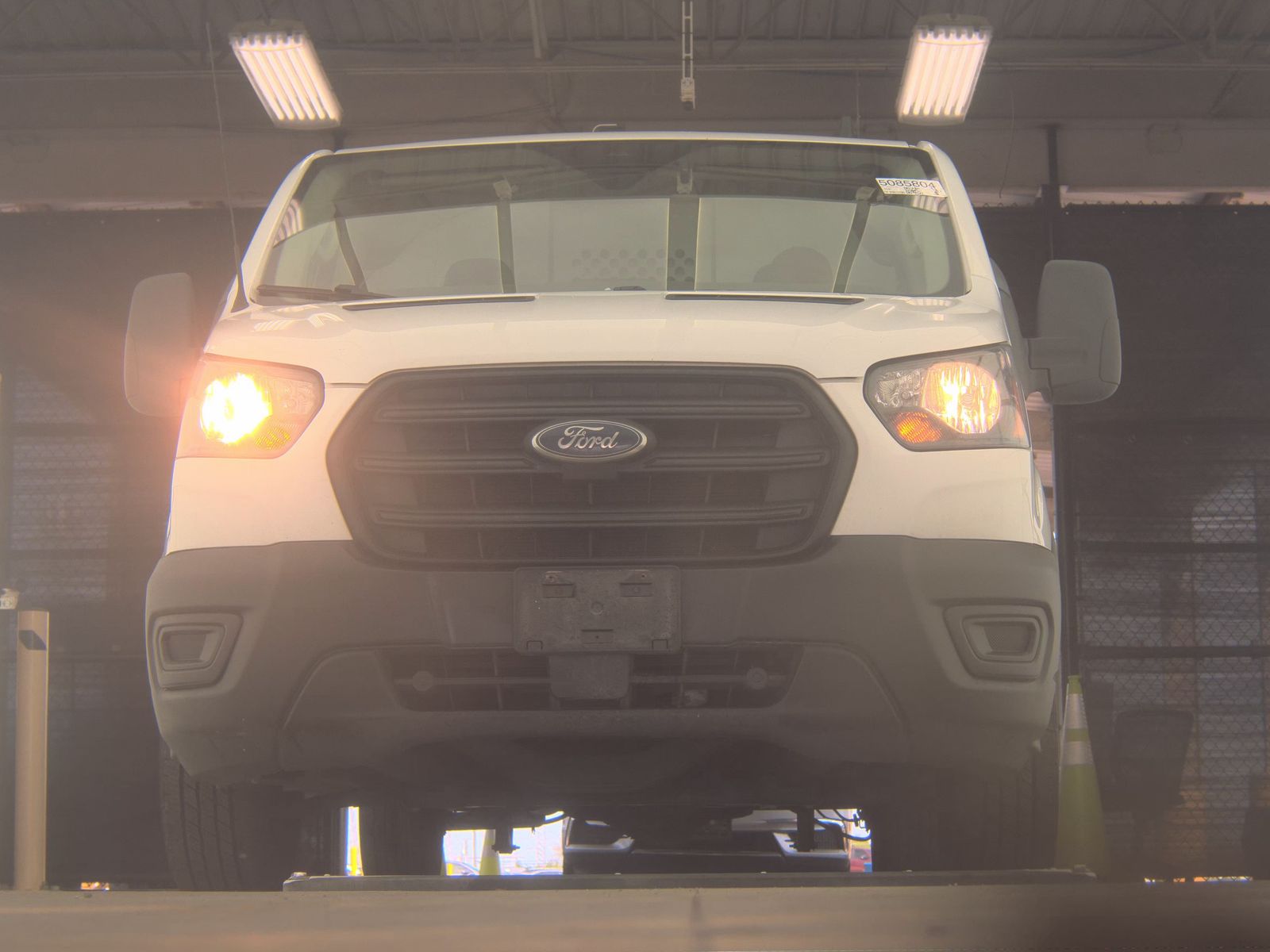 FORD TRANSIT 150 - 4