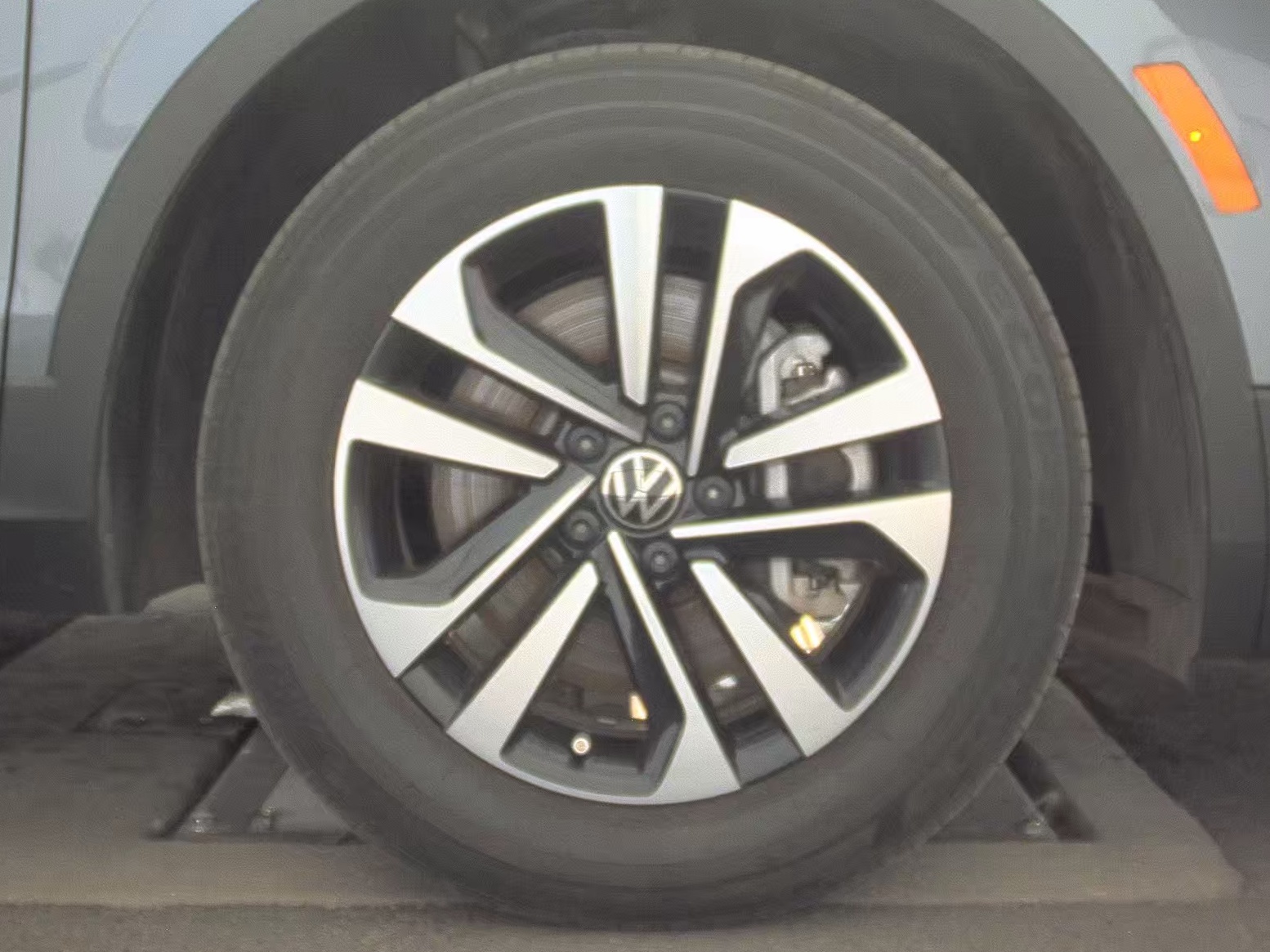 2024 Volkswagen Tiguan 2.0T S FWD