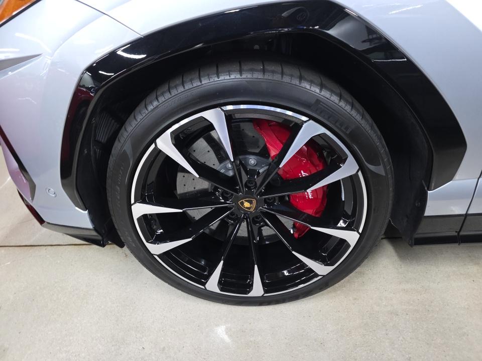 2022 Lamborghini Urus Base AWD