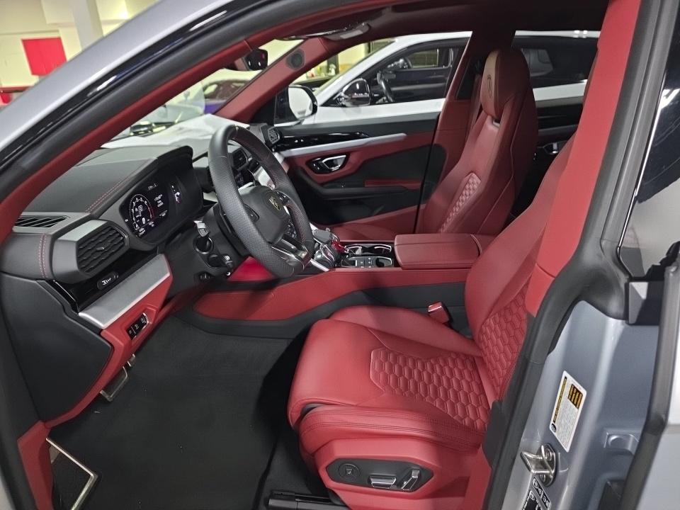 2022 Lamborghini Urus Base AWD