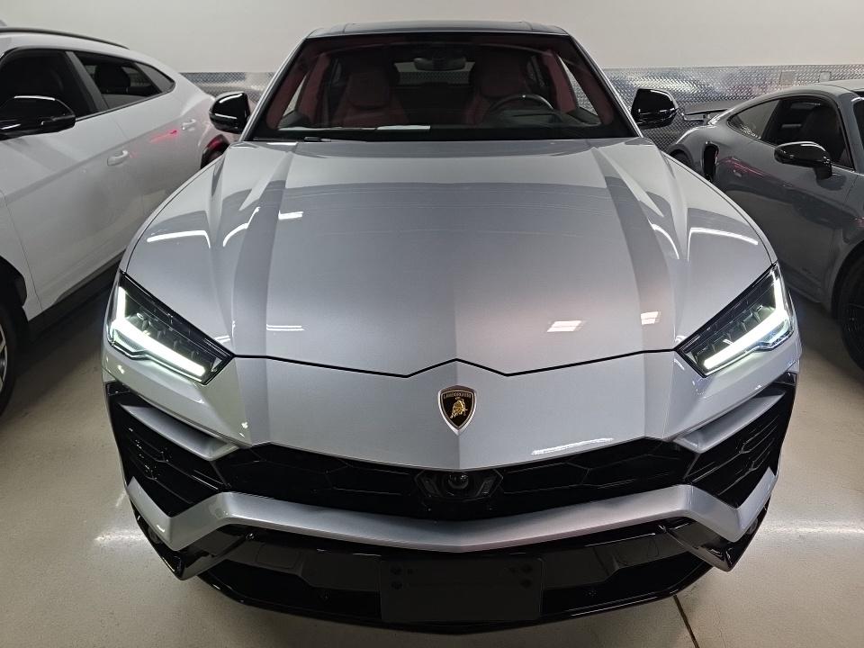 2022 Lamborghini Urus Base AWD