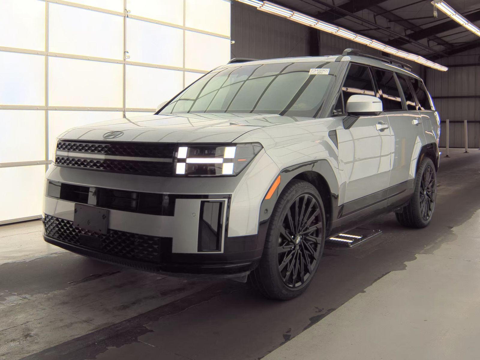 HYUNDAI CALLIGRAPH - 1