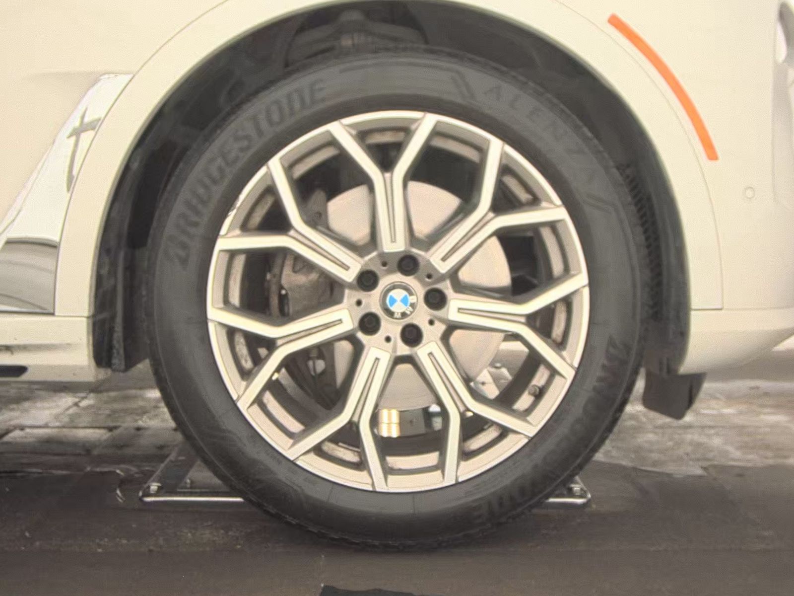 2023 BMW X7 xDrive40i AWD