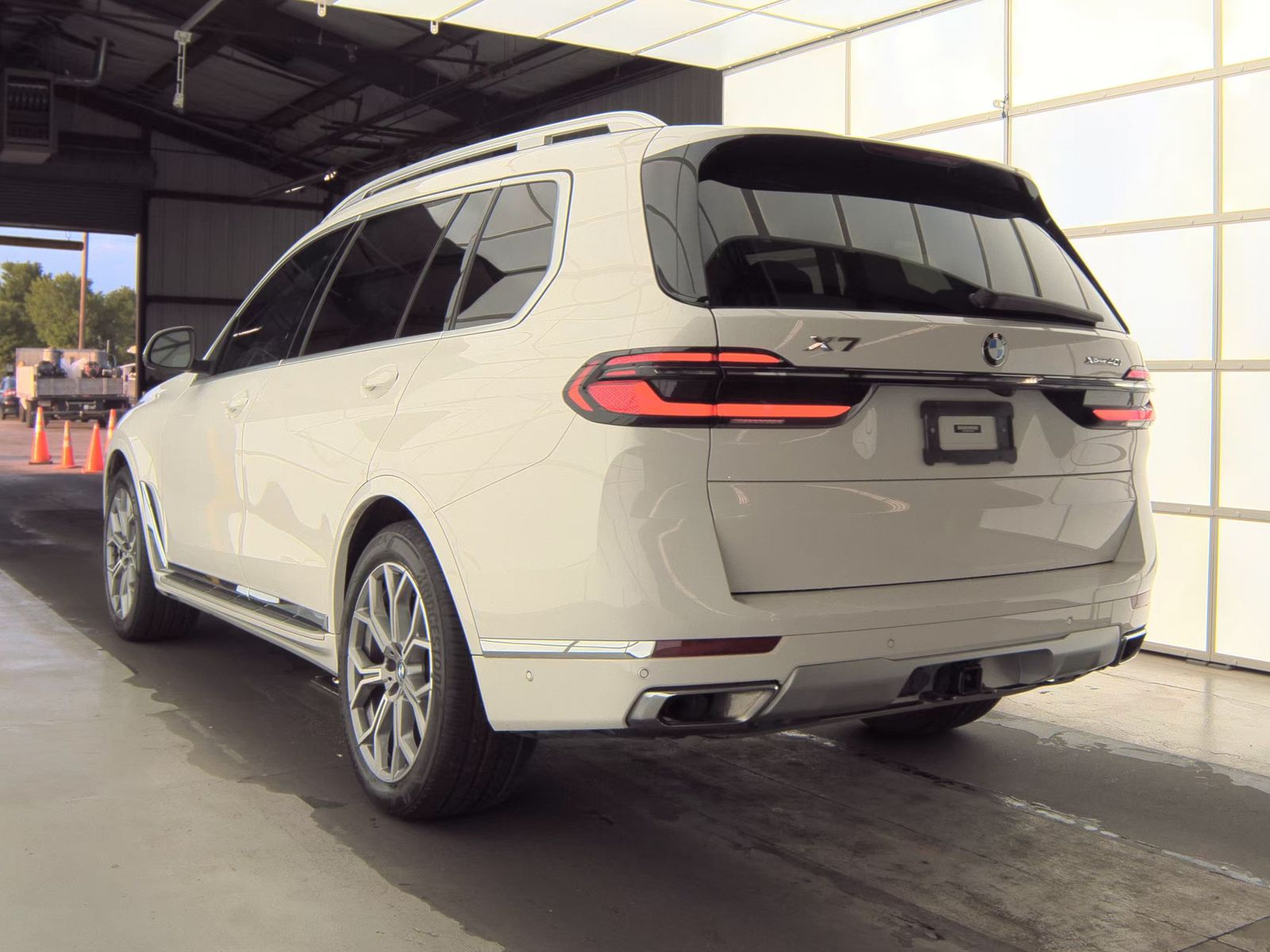 2023 BMW X7 xDrive40i AWD