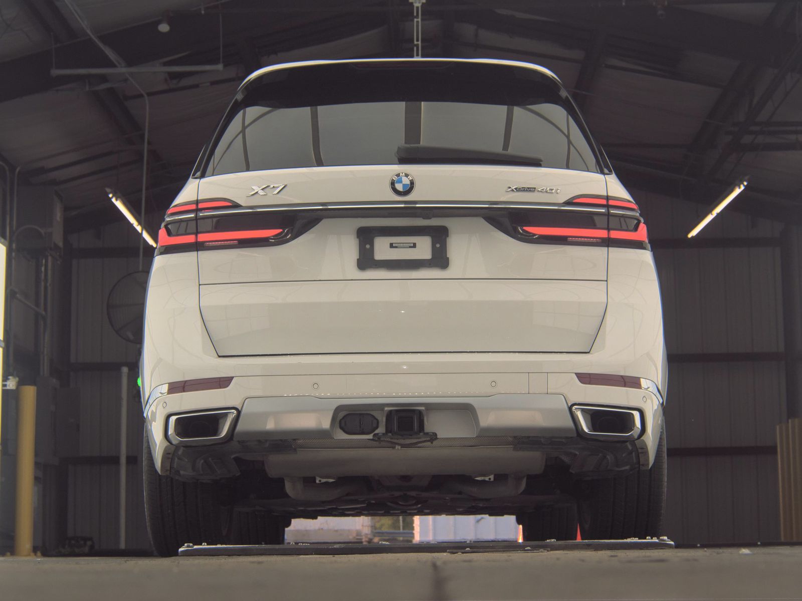 2023 BMW X7 xDrive40i AWD