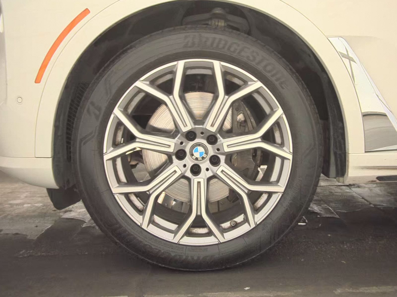 2023 BMW X7 xDrive40i AWD