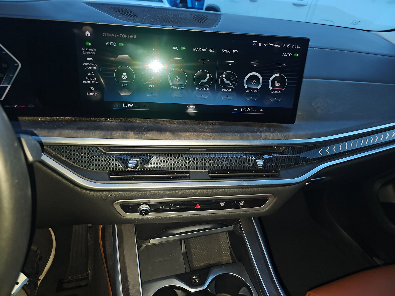 2023 BMW X7 xDrive40i AWD