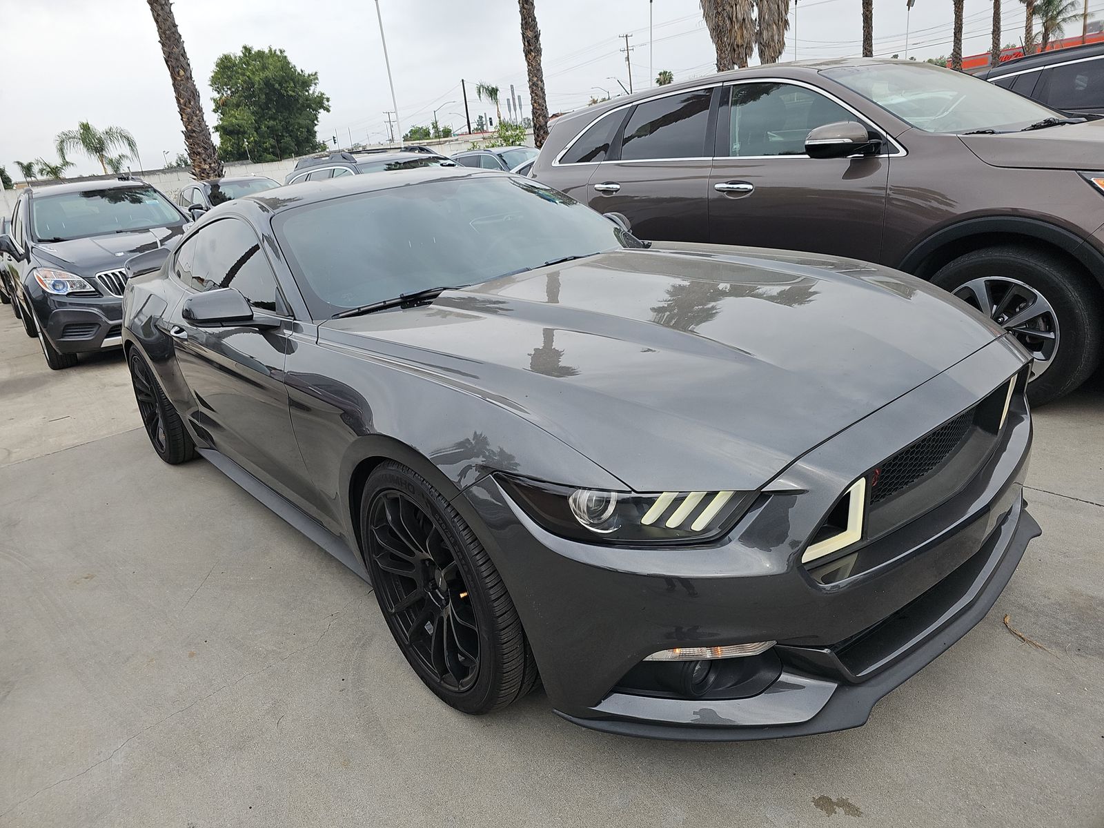 2017 Ford Mustang EcoBoost RWD