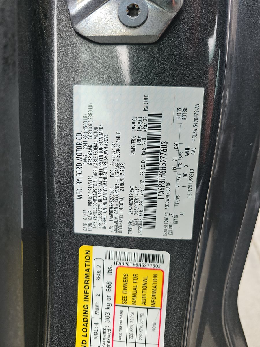 2017 Ford Mustang EcoBoost RWD