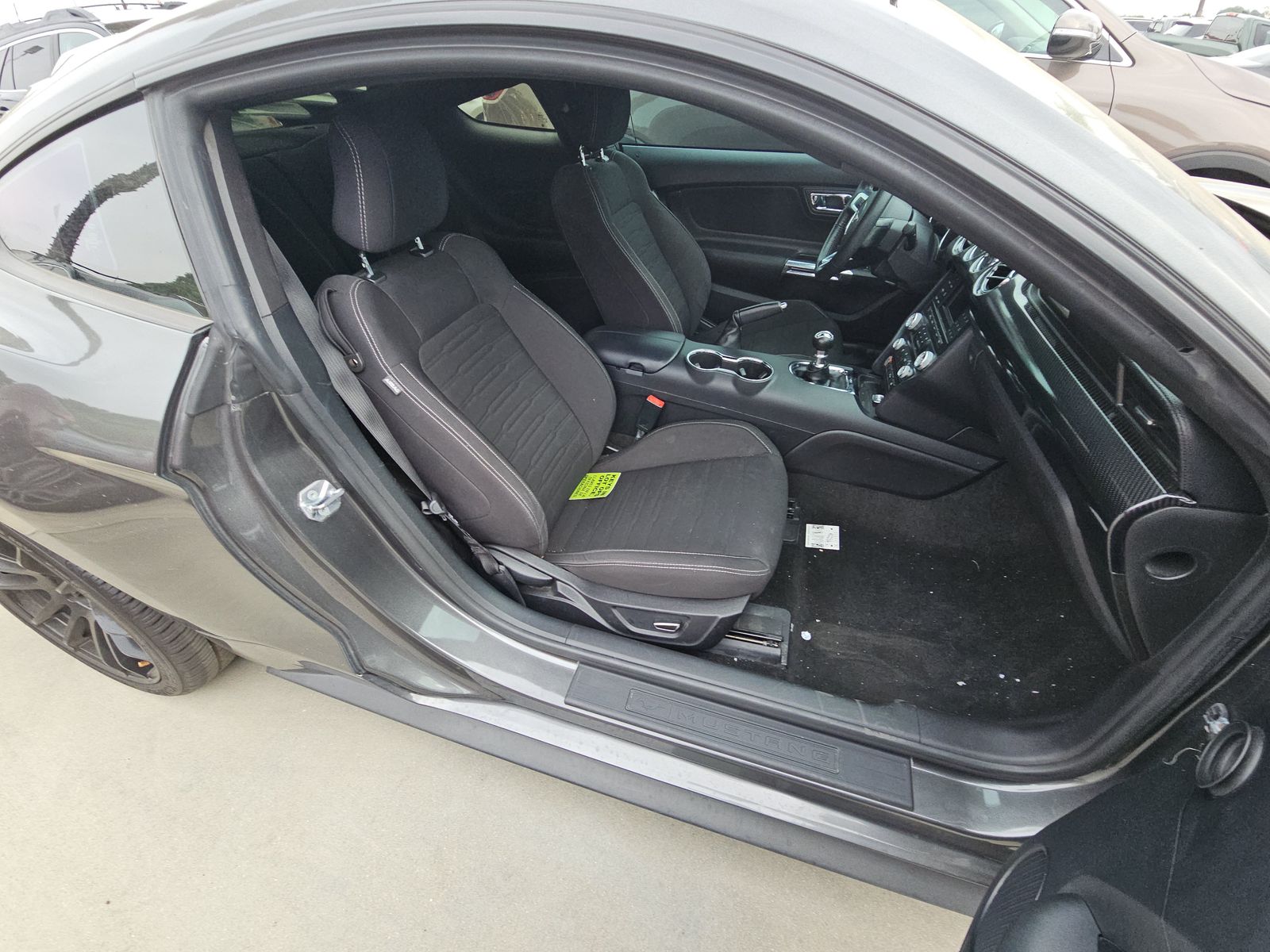 2017 Ford Mustang EcoBoost RWD