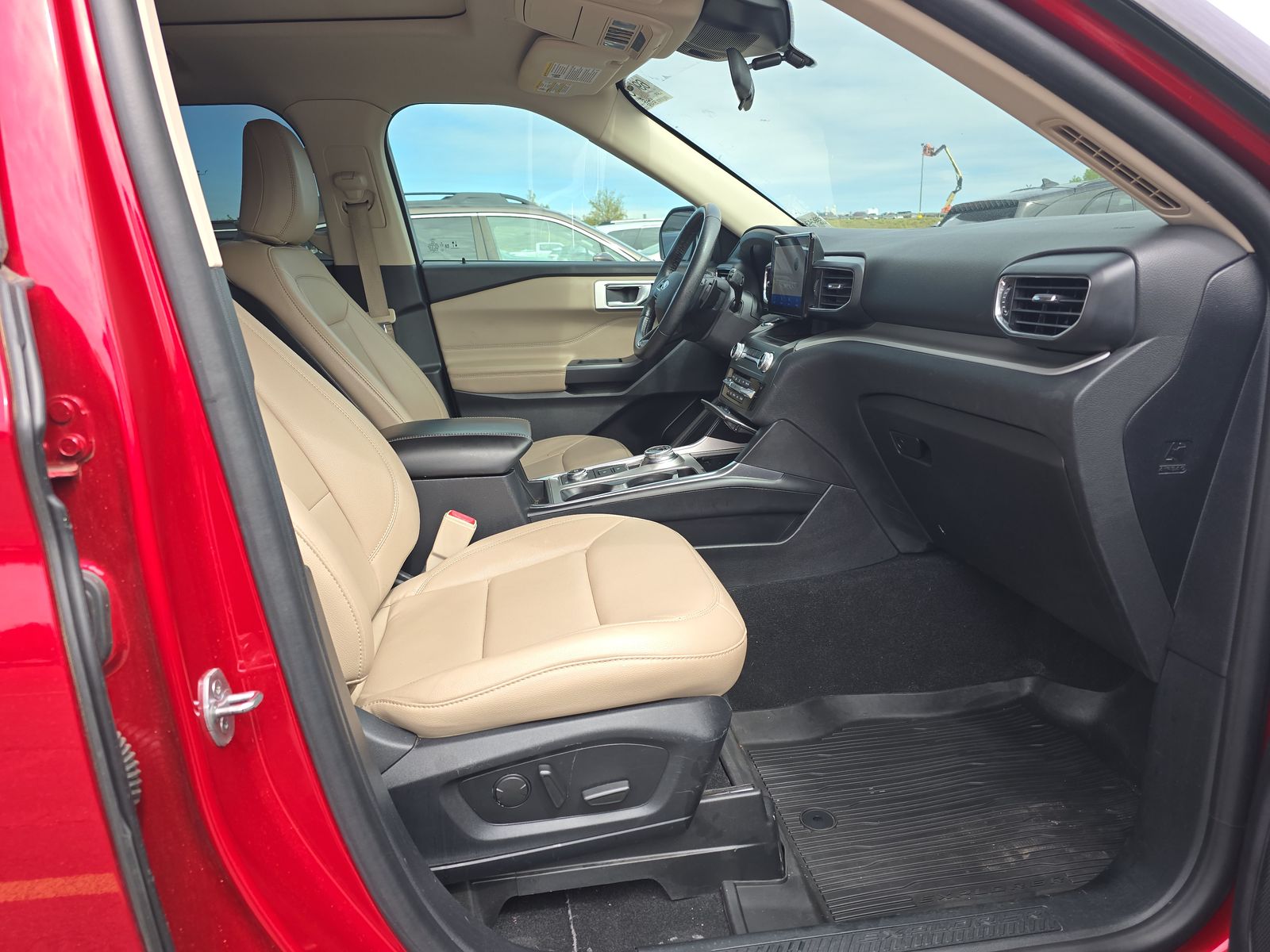 2020 Ford Explorer XLT AWD