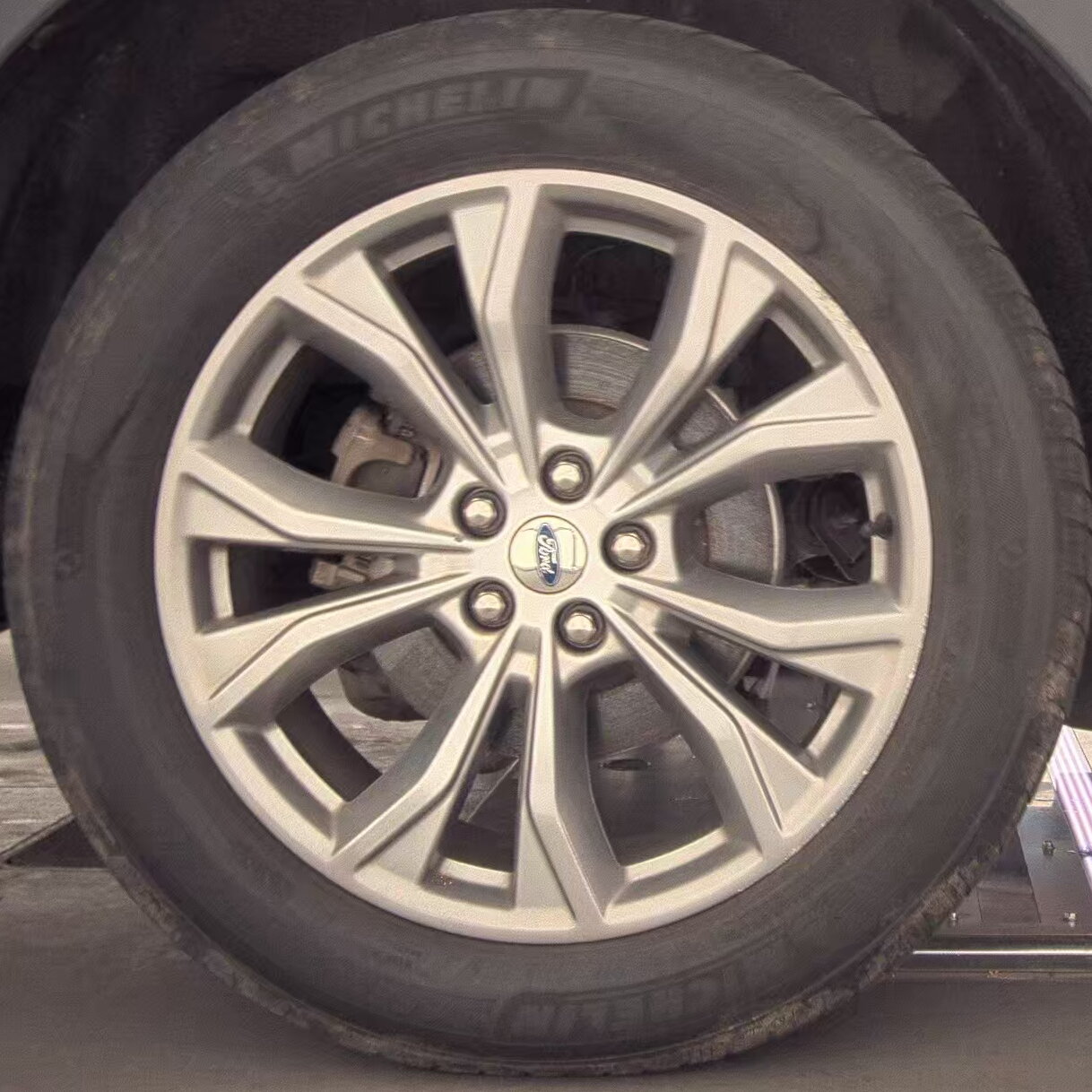 2020 Ford Explorer XLT AWD