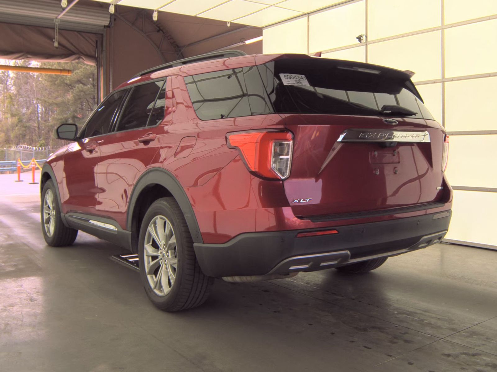 2020 Ford Explorer XLT AWD