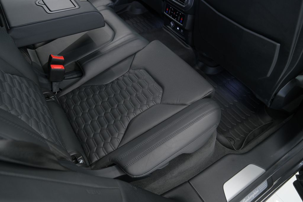 2022 Lamborghini Urus Base AWD