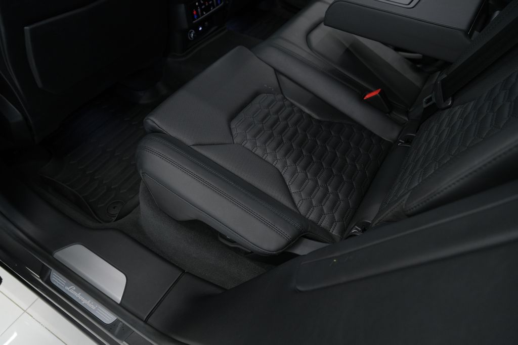 2022 Lamborghini Urus Base AWD