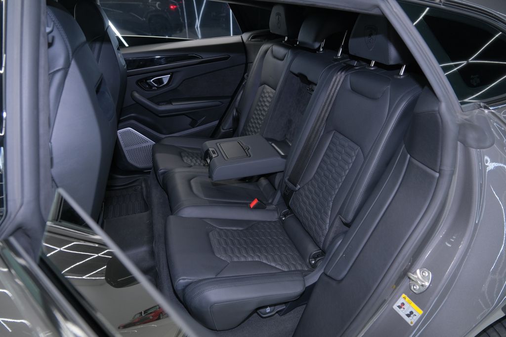 2022 Lamborghini Urus Base AWD