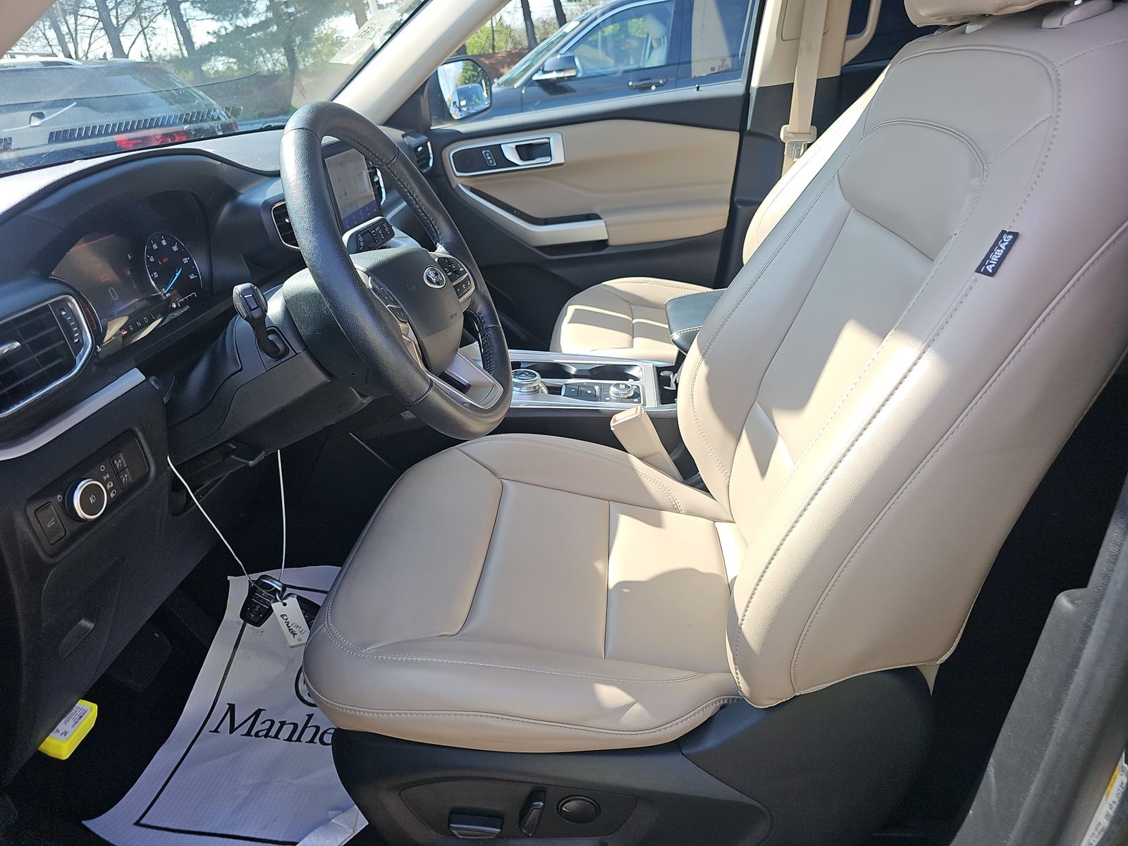 2023 Ford Explorer XLT AWD