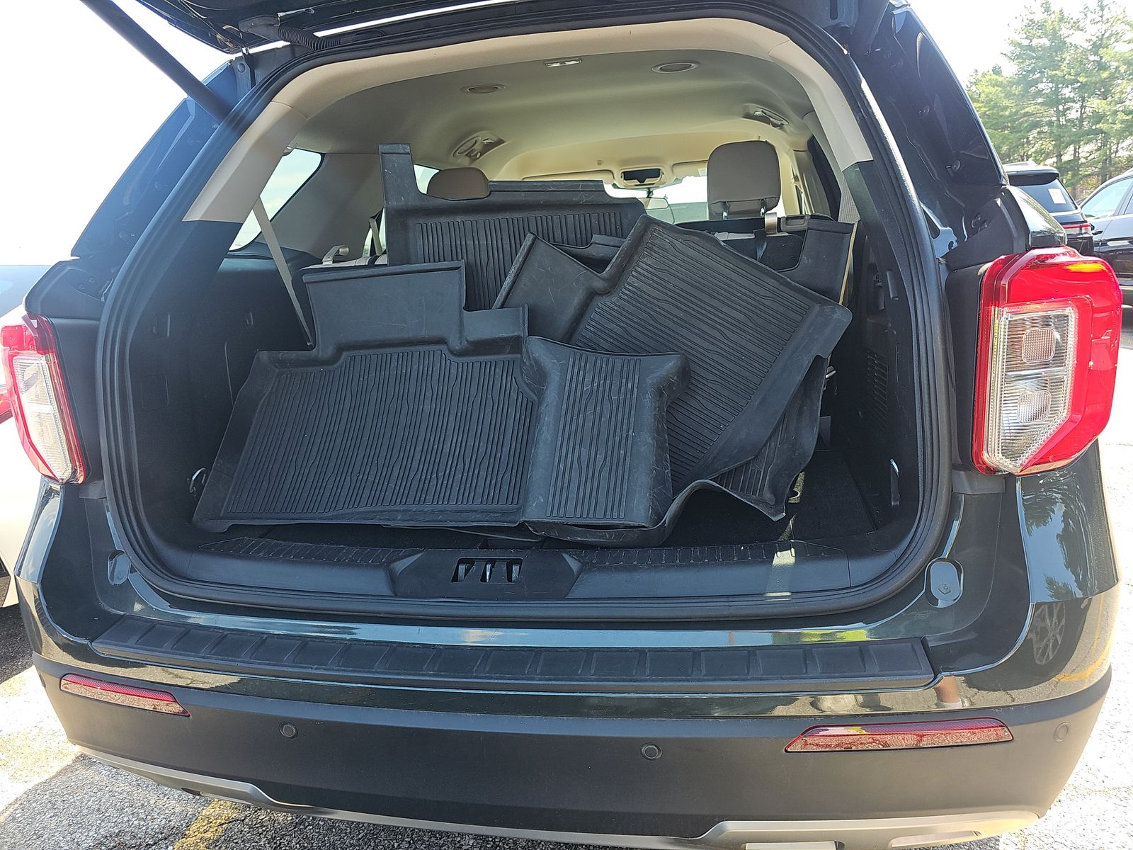 2023 Ford Explorer XLT AWD