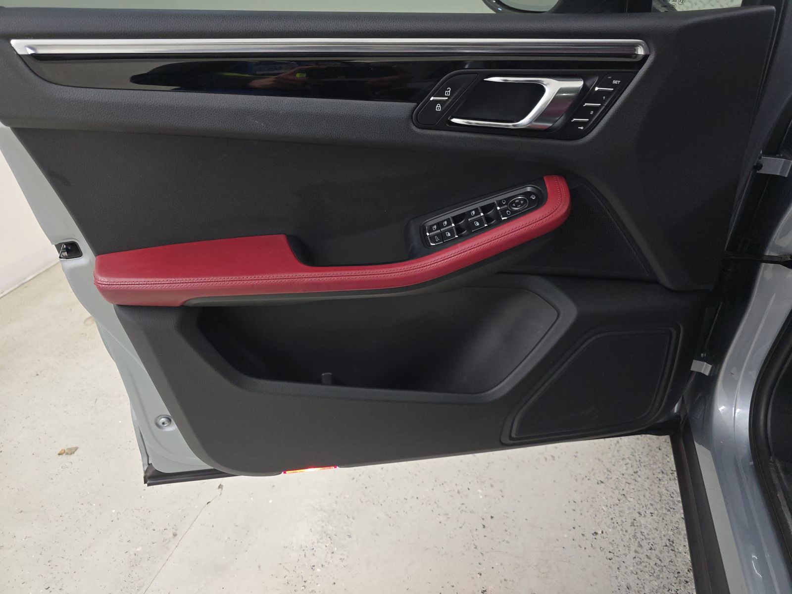 2023 Porsche Macan T AWD