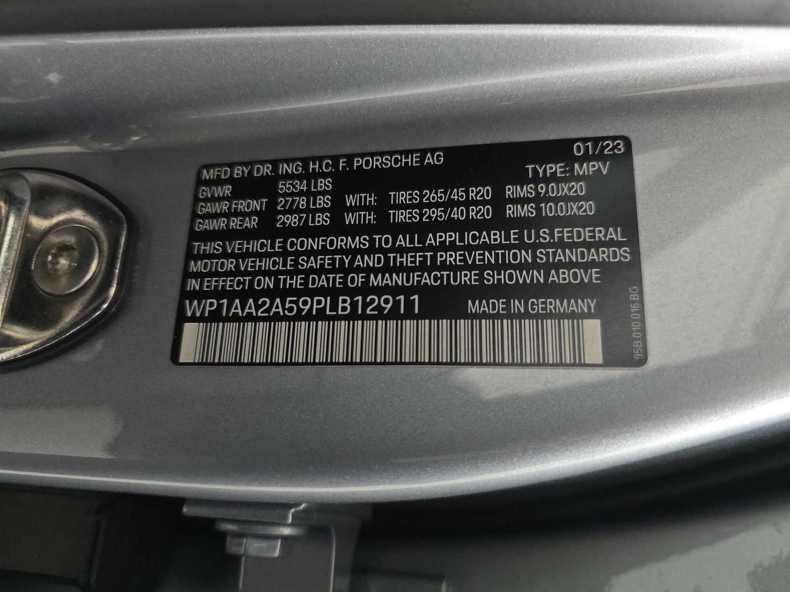 2023 Porsche Macan T AWD