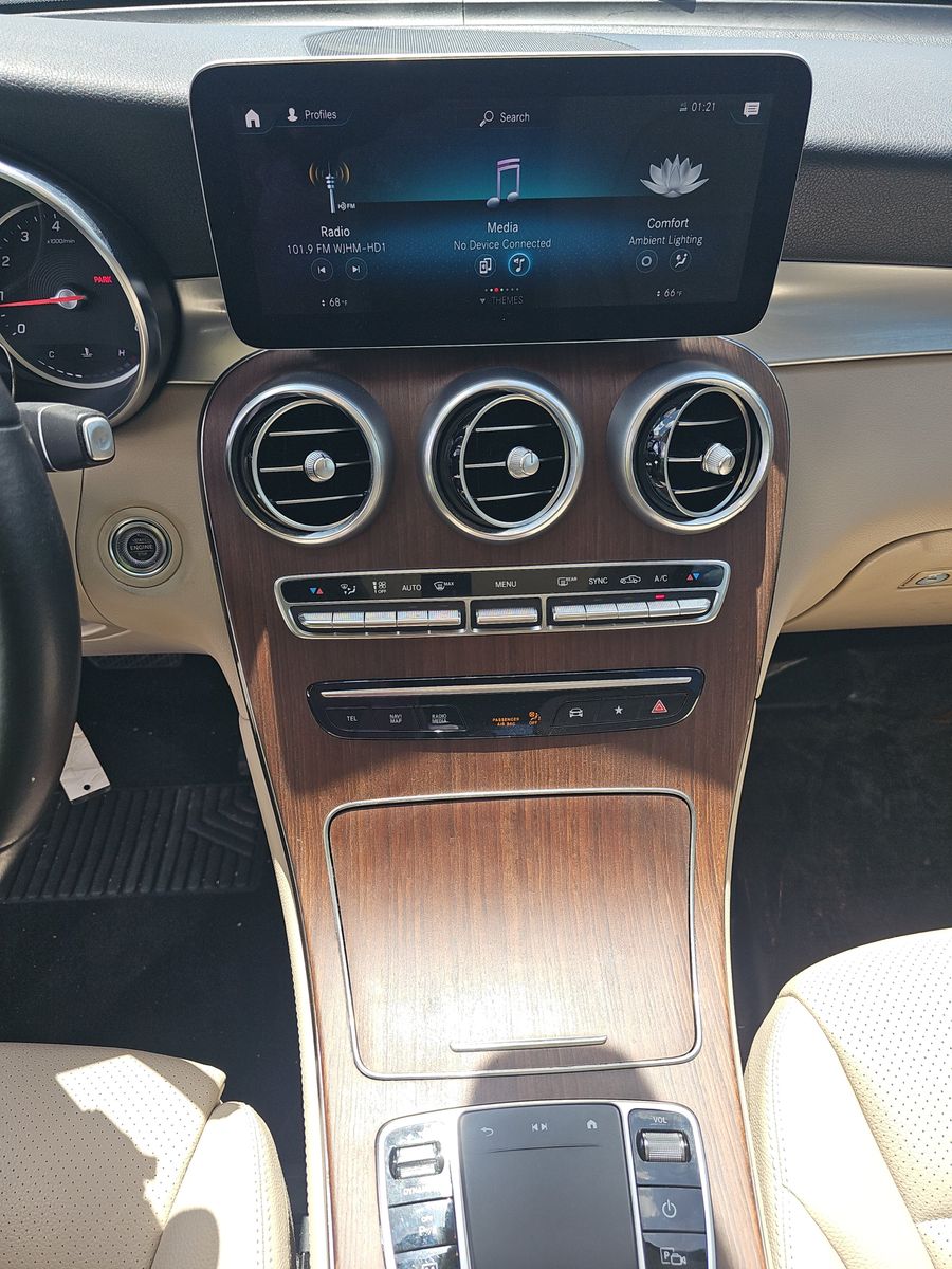 2020 Mercedes-Benz GLC GLC 300 RWD