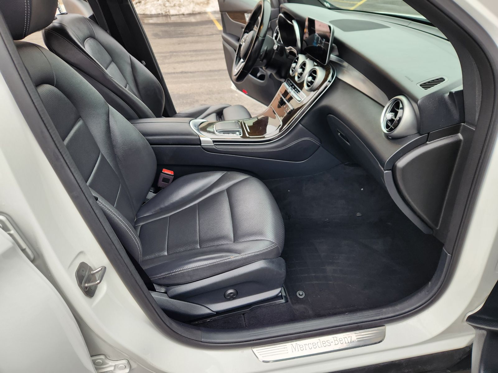 2020 Mercedes-Benz GLC GLC 300 RWD