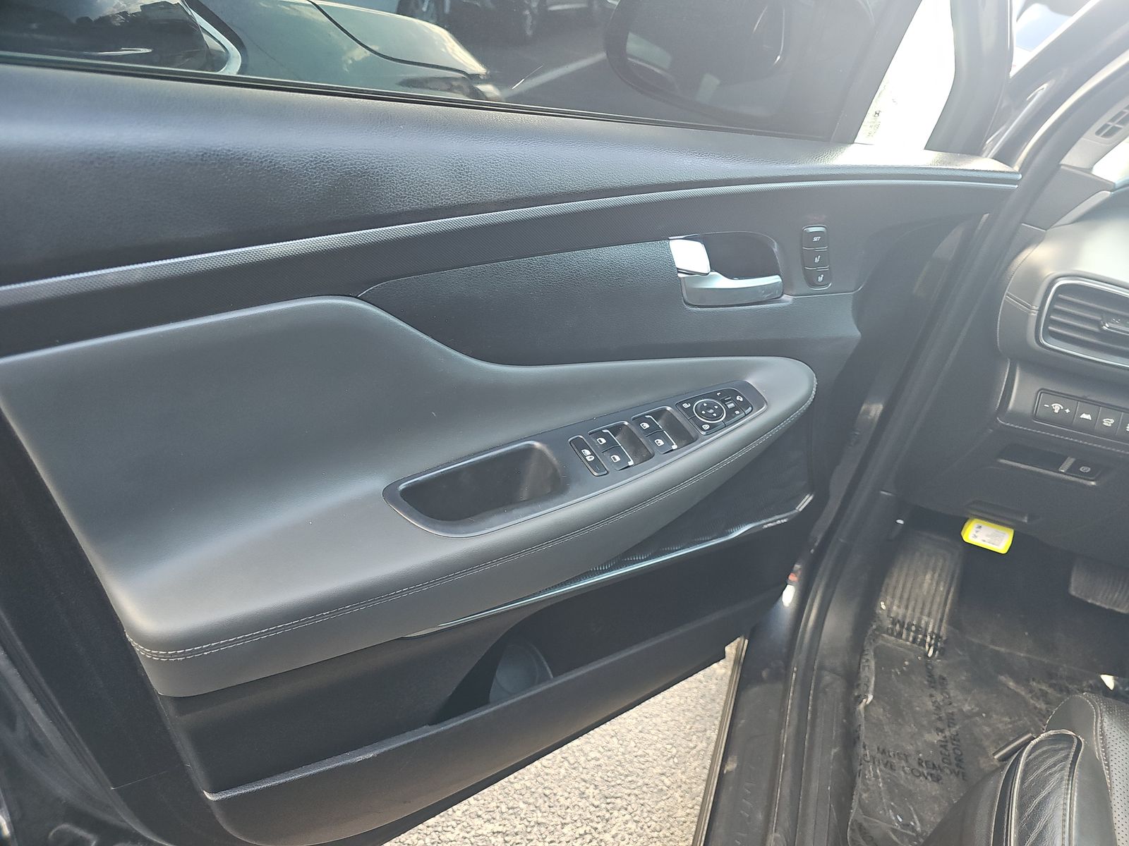 HYUNDAI LIMITED - 10