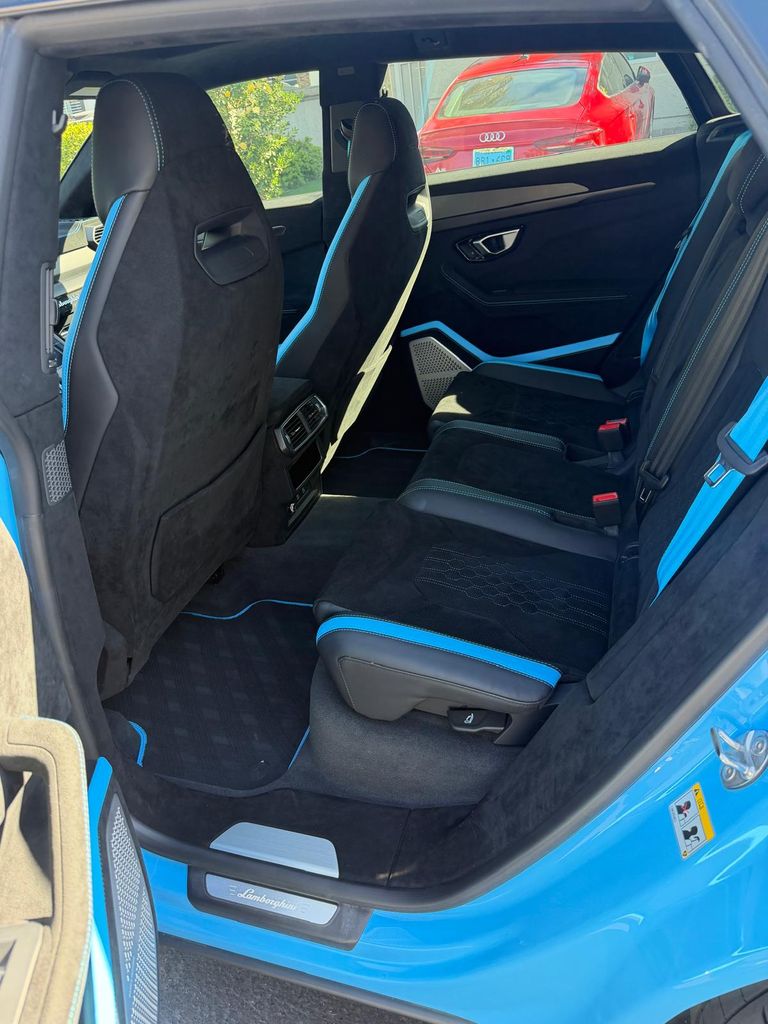 2024 Lamborghini Urus Performante AWD