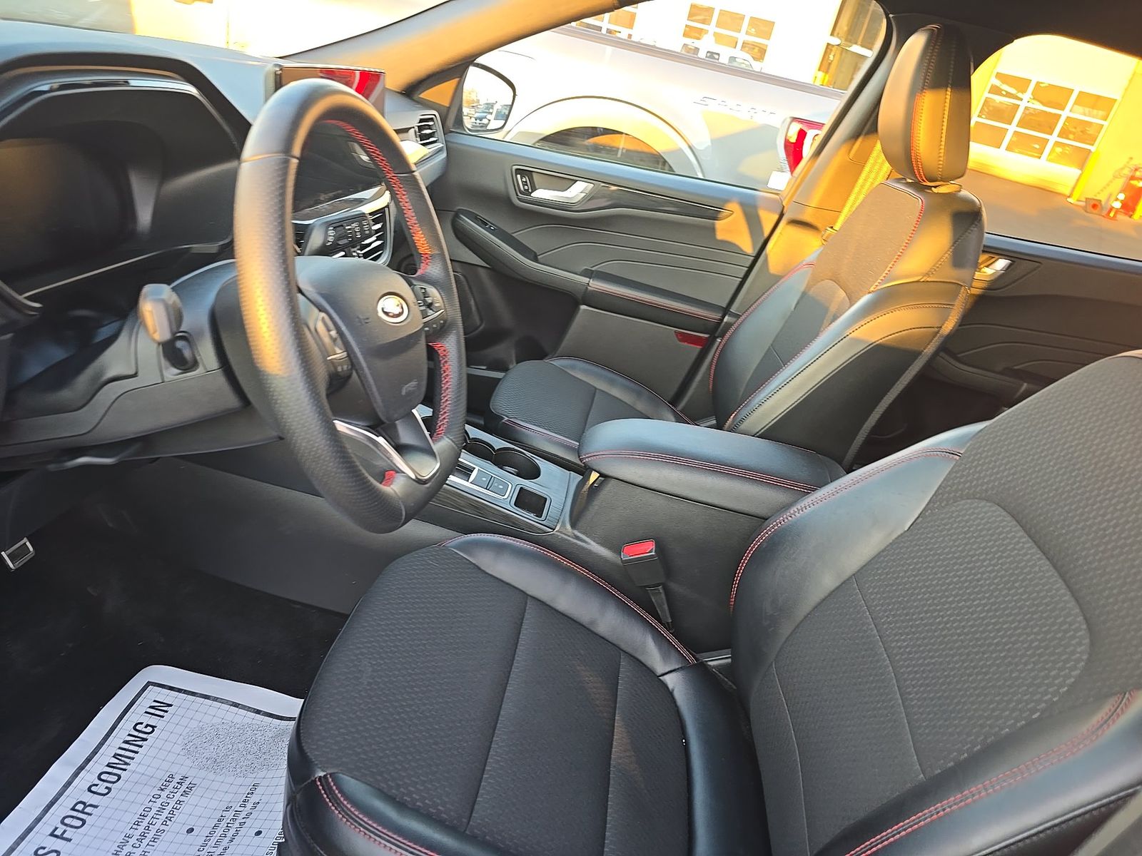 FORD ESCAPE - 8
