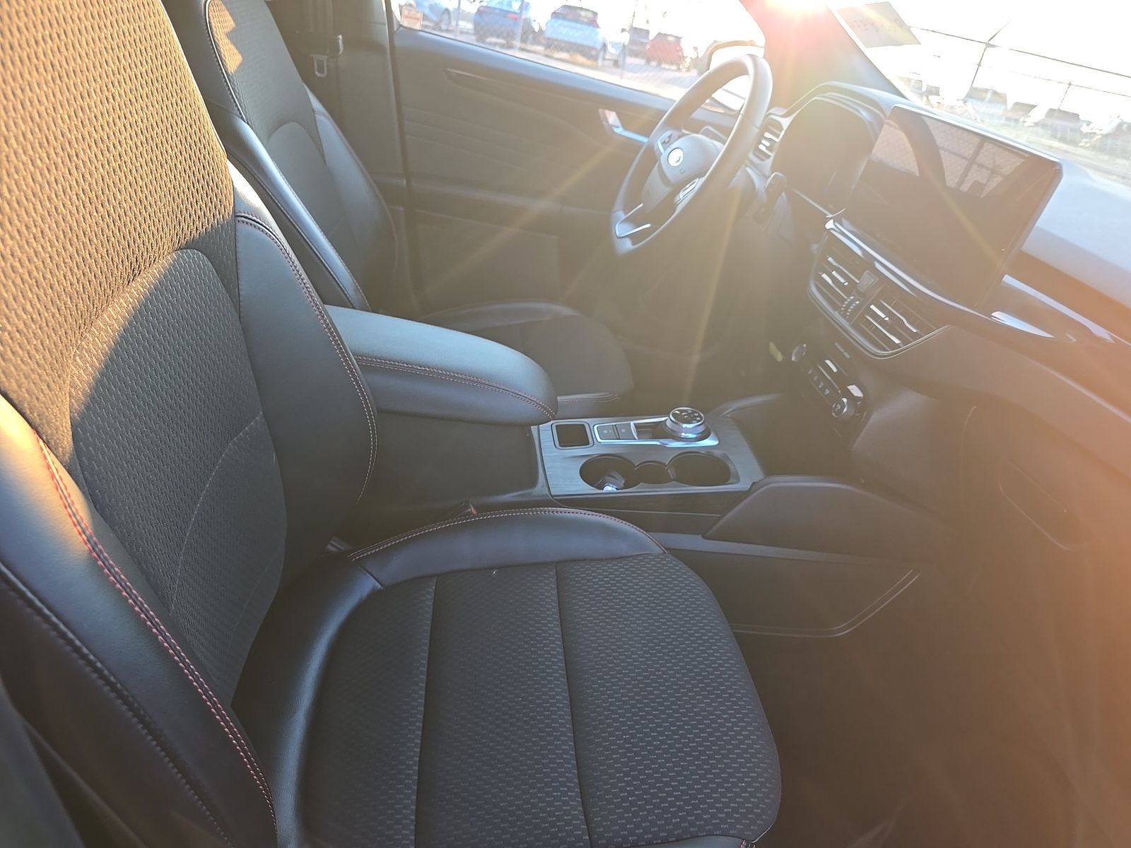FORD ESCAPE - 9