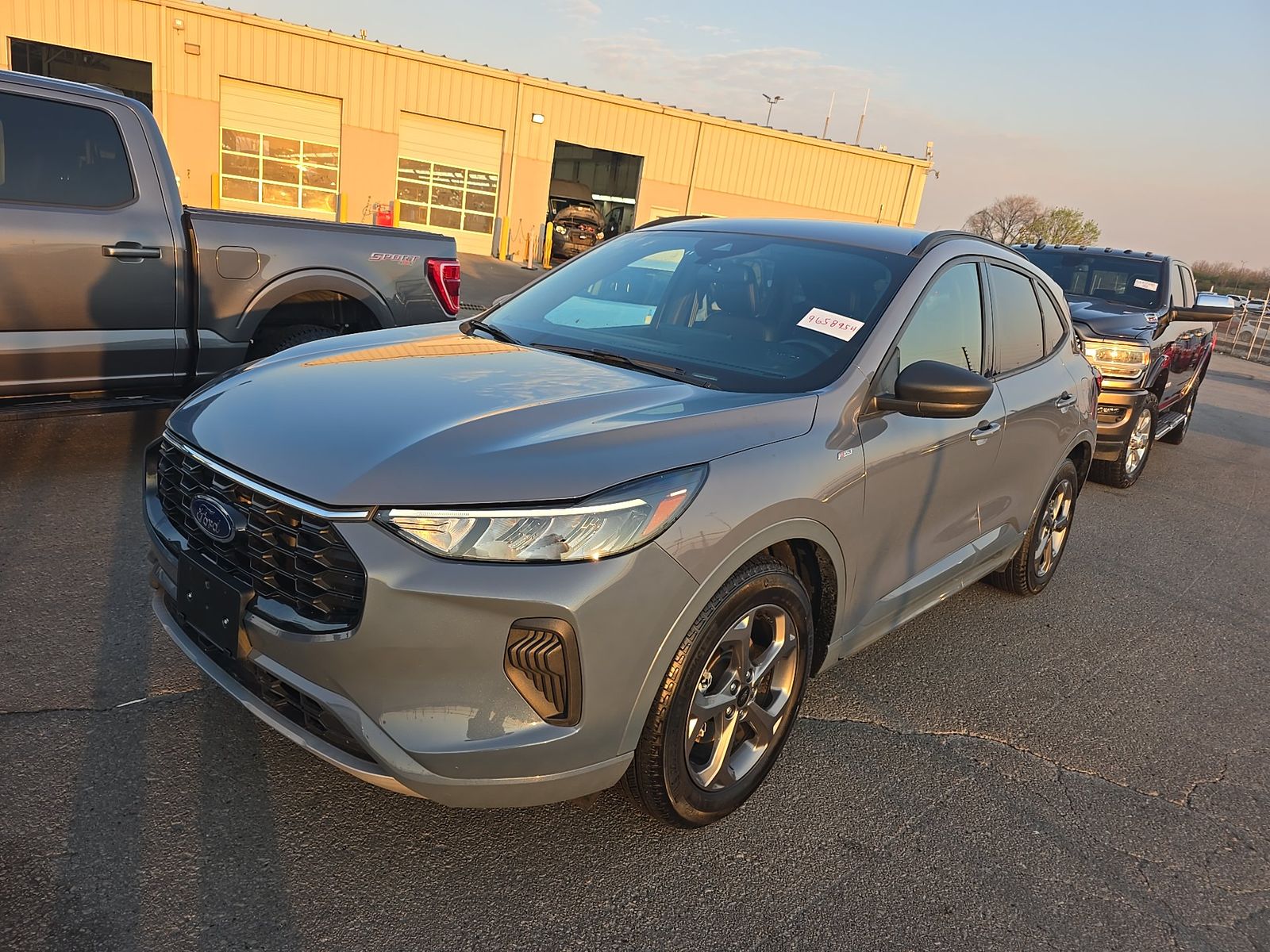 FORD ESCAPE - 1