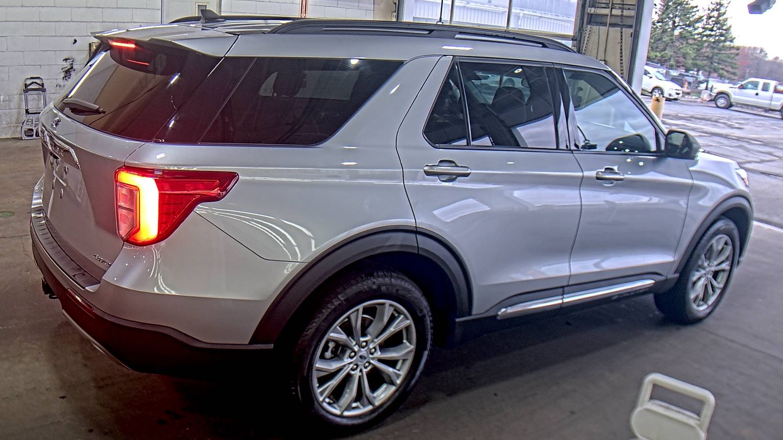 2023 Ford Explorer XLT AWD