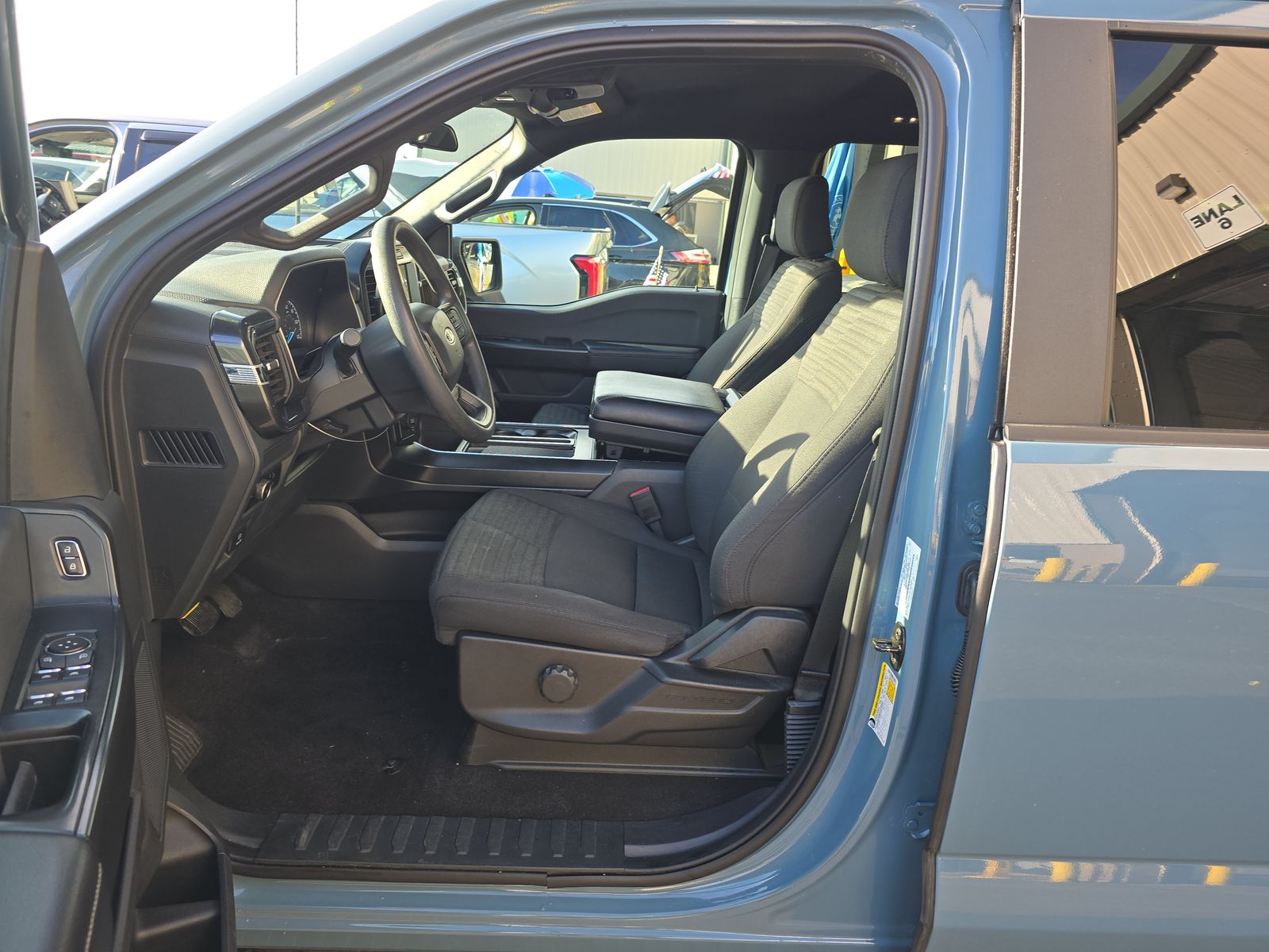 2023 Ford F-150 XL AWD