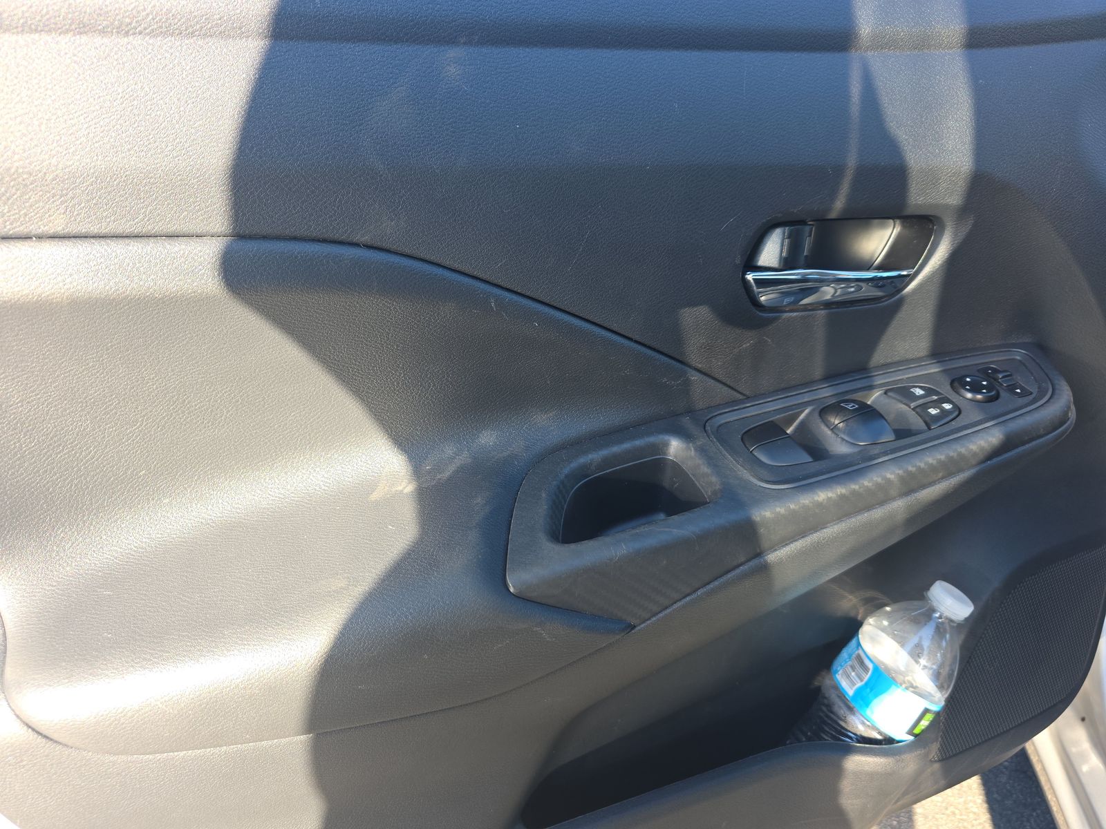 NISSAN VERSA - 10