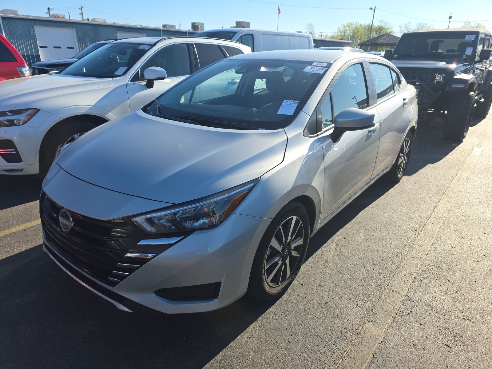 NISSAN VERSA - 1