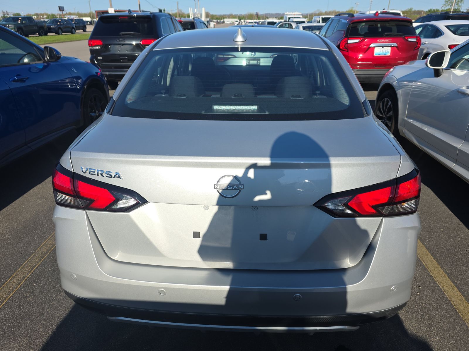 NISSAN VERSA - 6