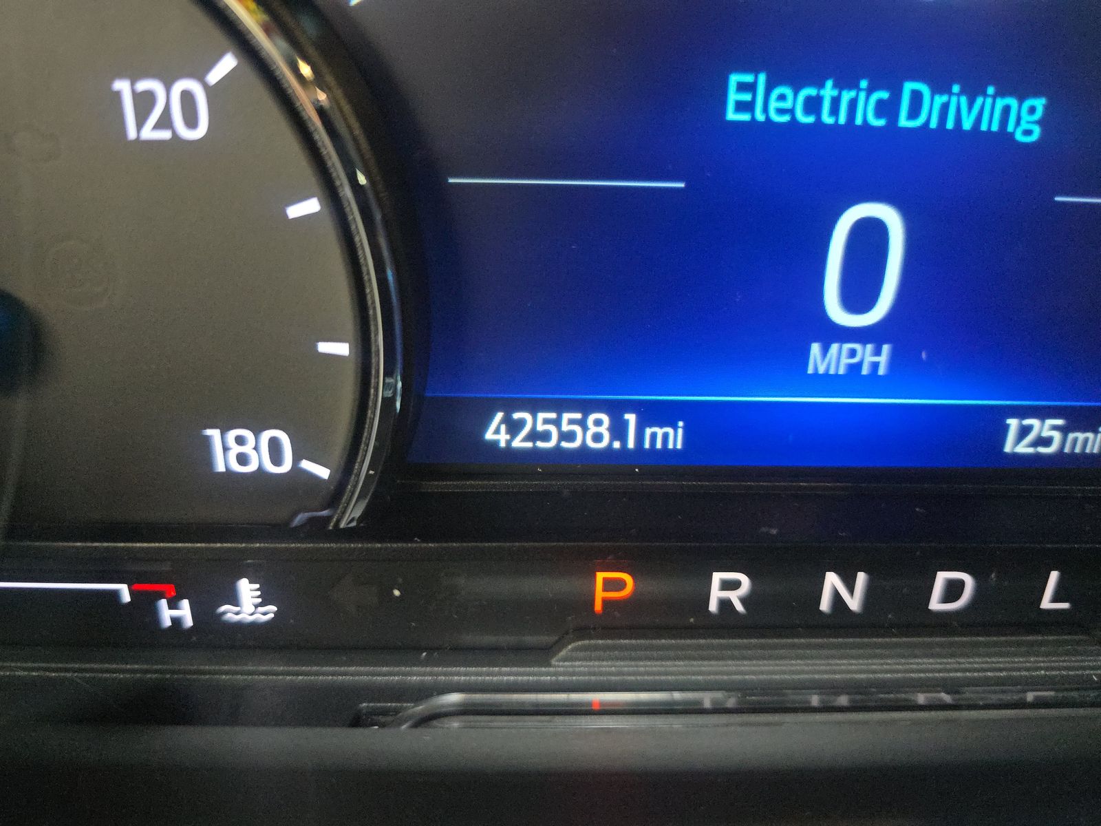 2022 Ford Escape Hybrid SE FWD