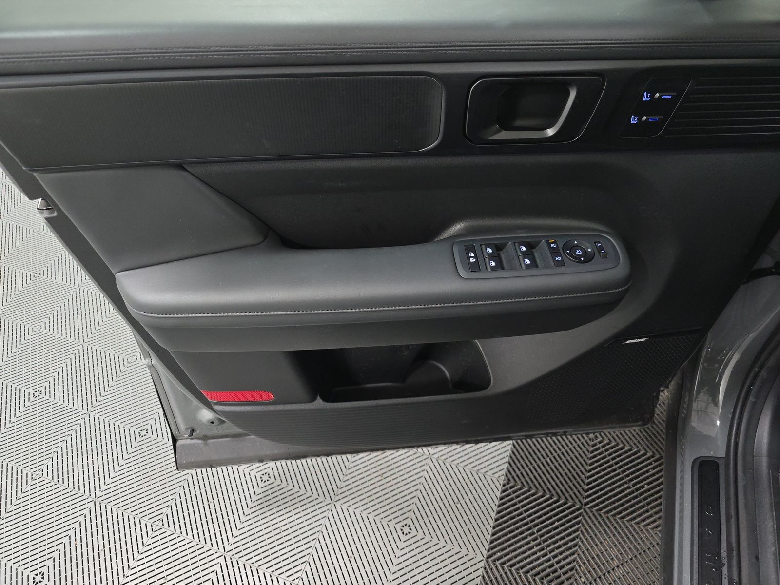 HYUNDAI CALLIGRAPH - 10