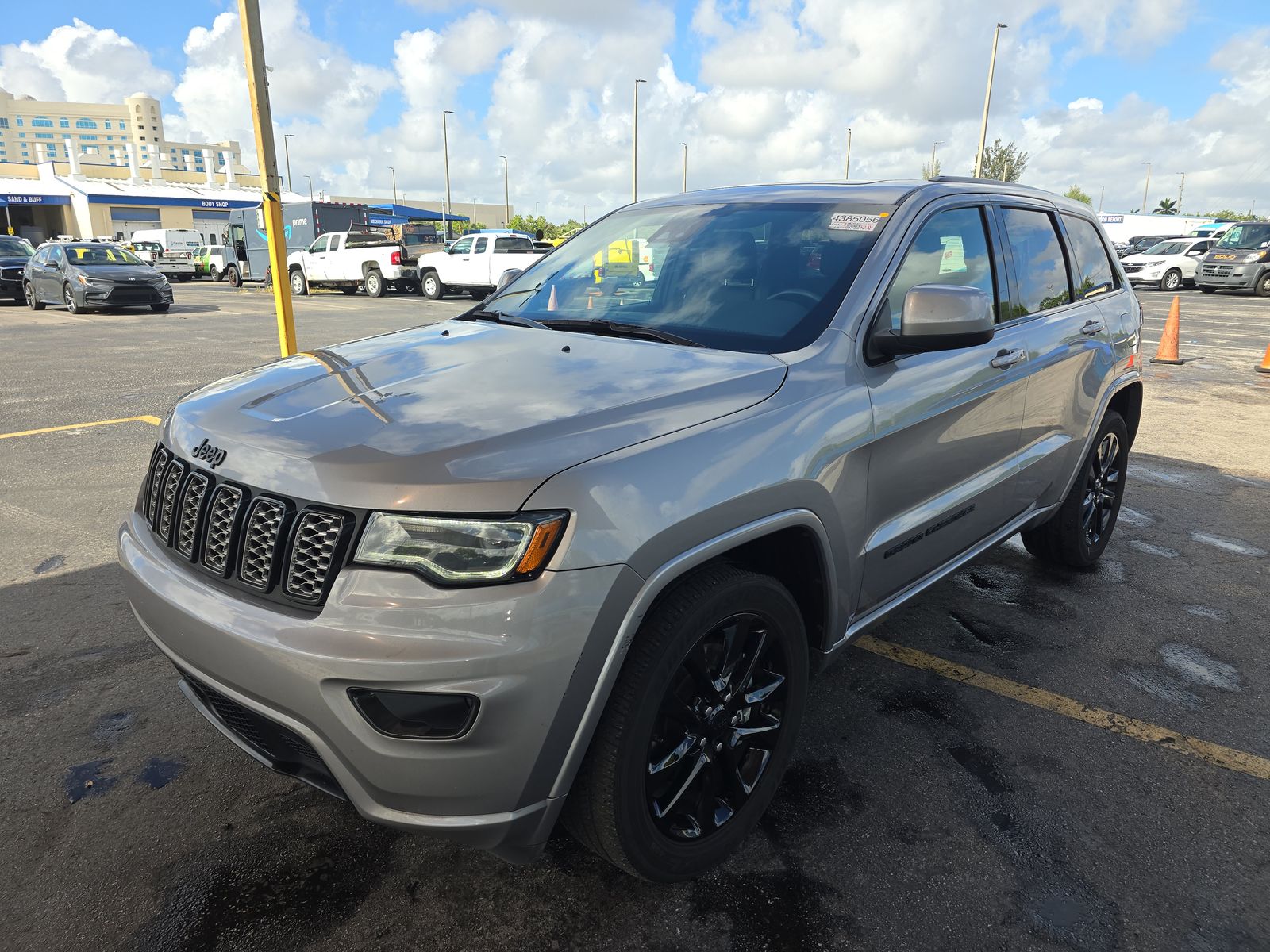 JEEP GRAND CHEROKEE - 1