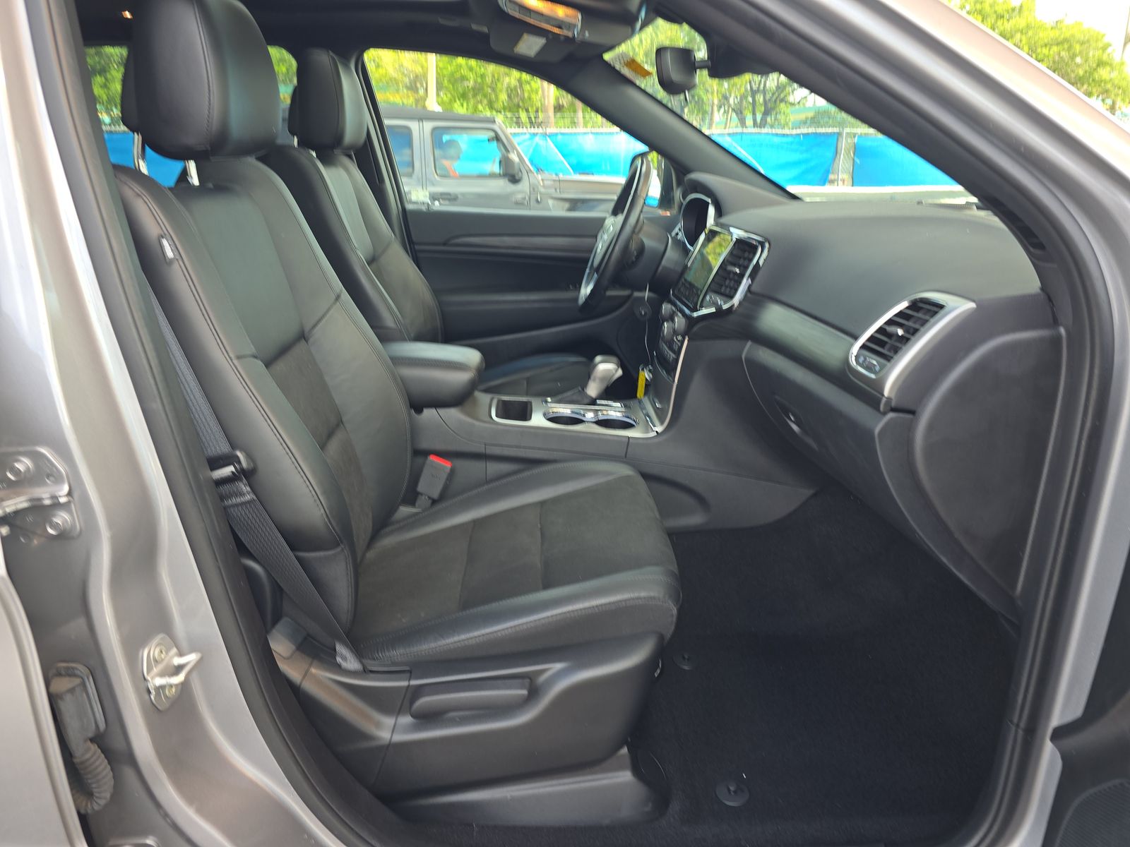 JEEP GRAND CHEROKEE - 9