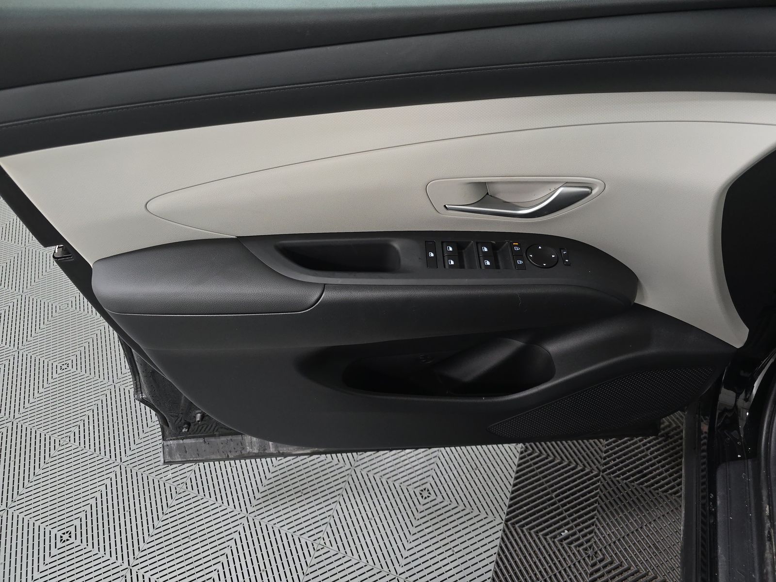 HYUNDAI UNKNOWN - 10