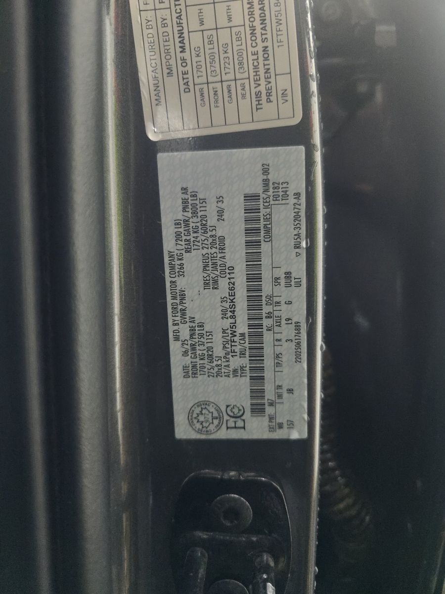 2025 Ford F-150 Lariat AWD
