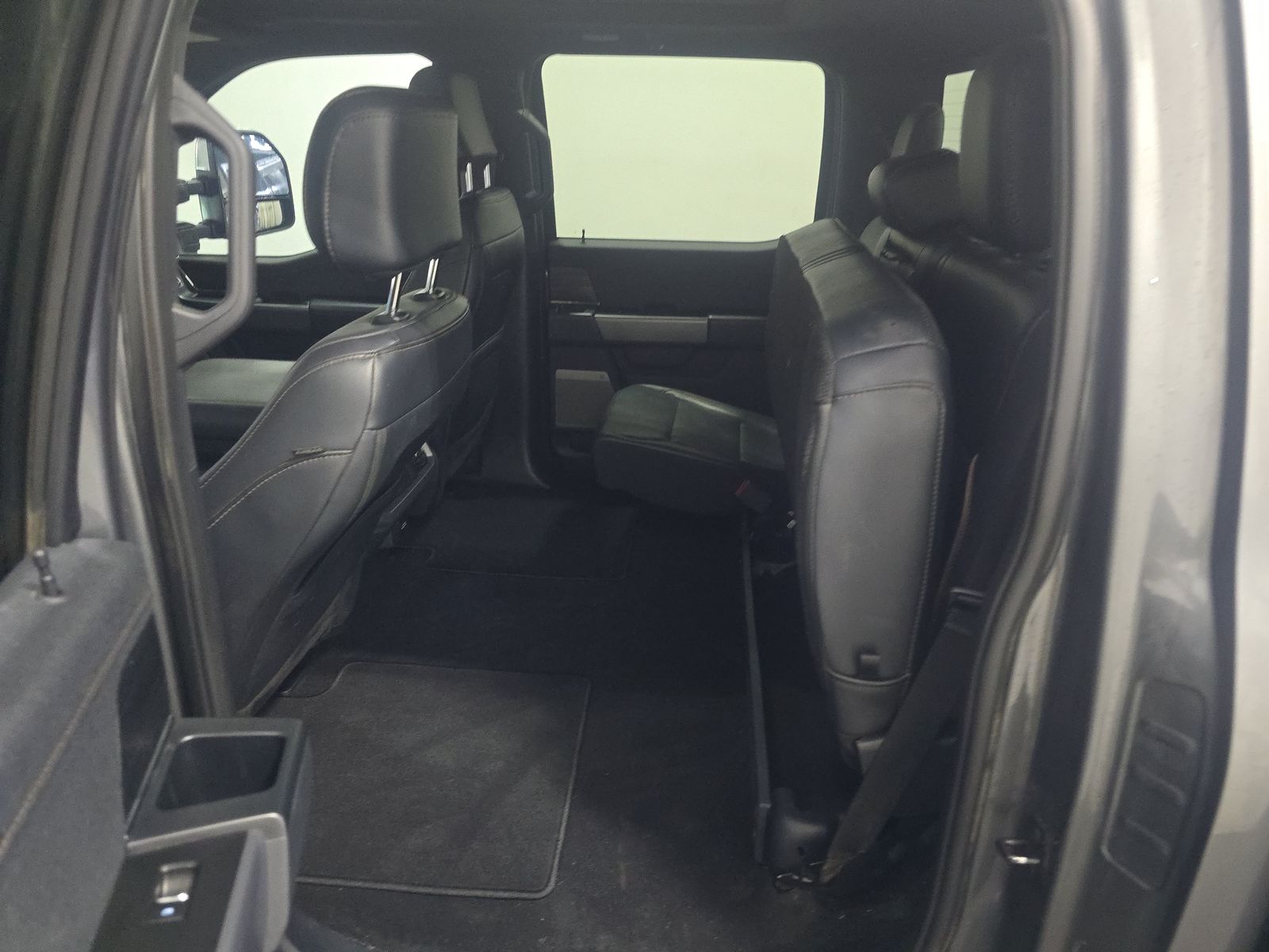 2025 Ford F-150 Lariat AWD