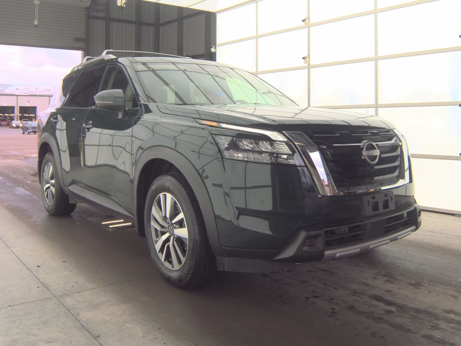 2025 Nissan Pathfinder SL AWD