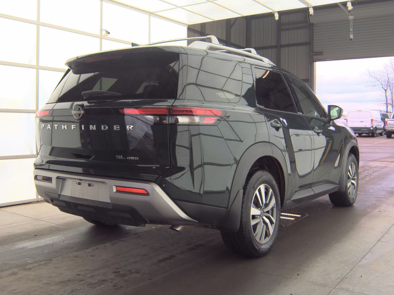 2025 Nissan Pathfinder SL AWD