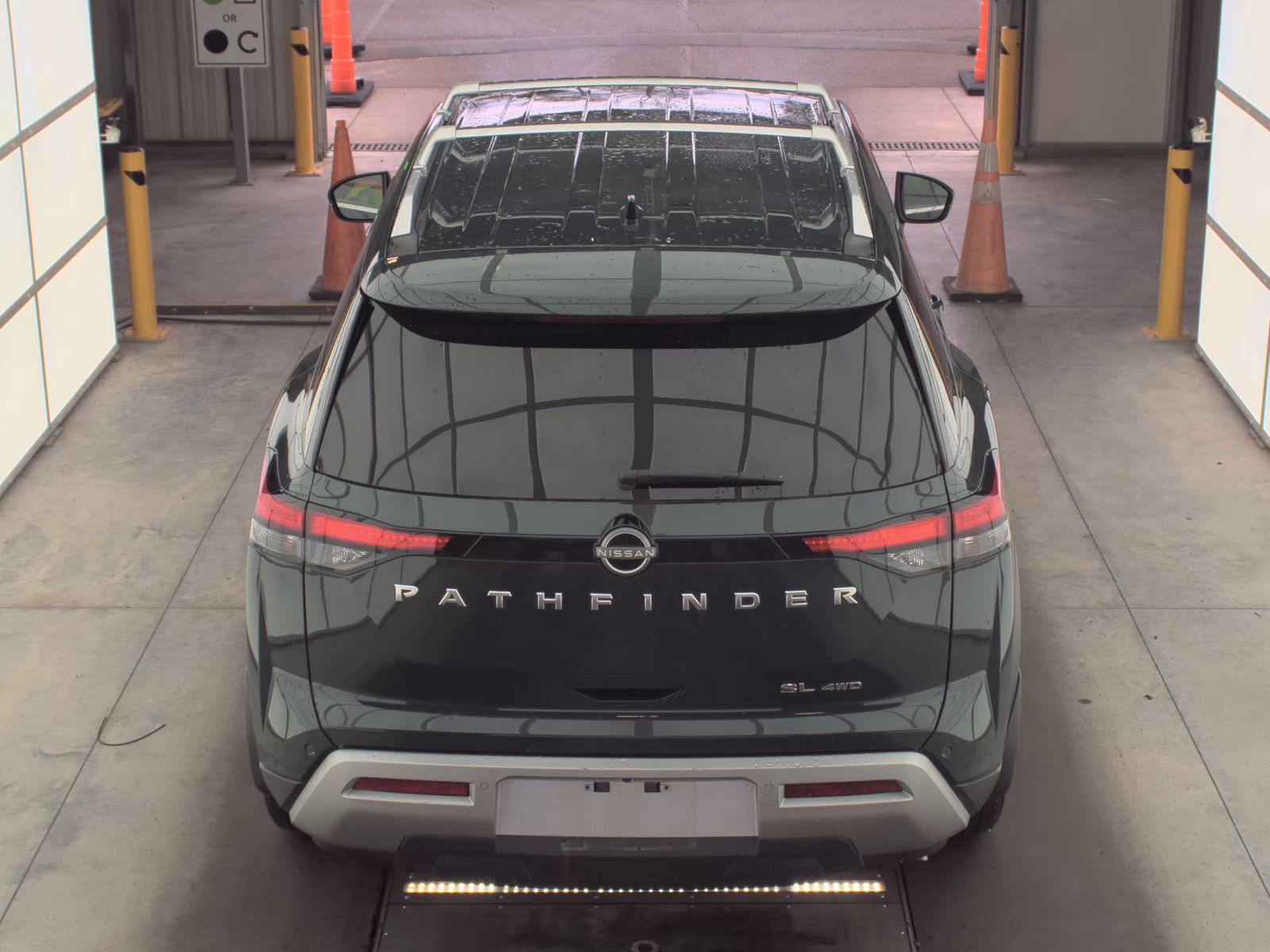 2025 Nissan Pathfinder SL AWD