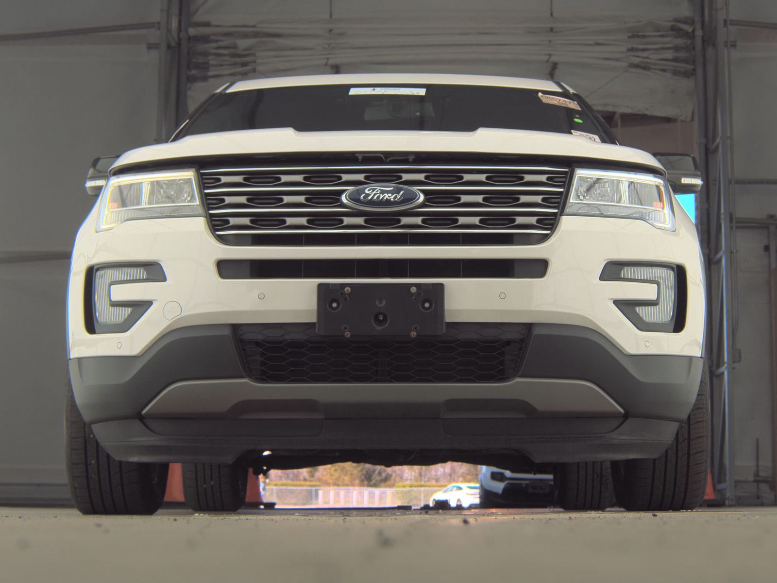 FORD EXPLORER - 4