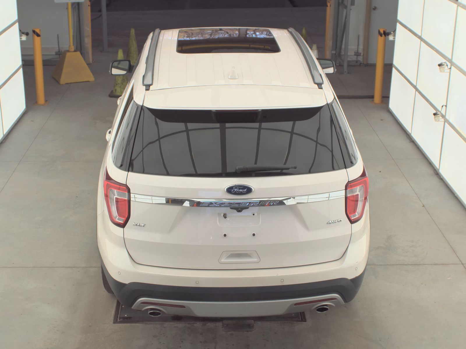 FORD EXPLORER - 7